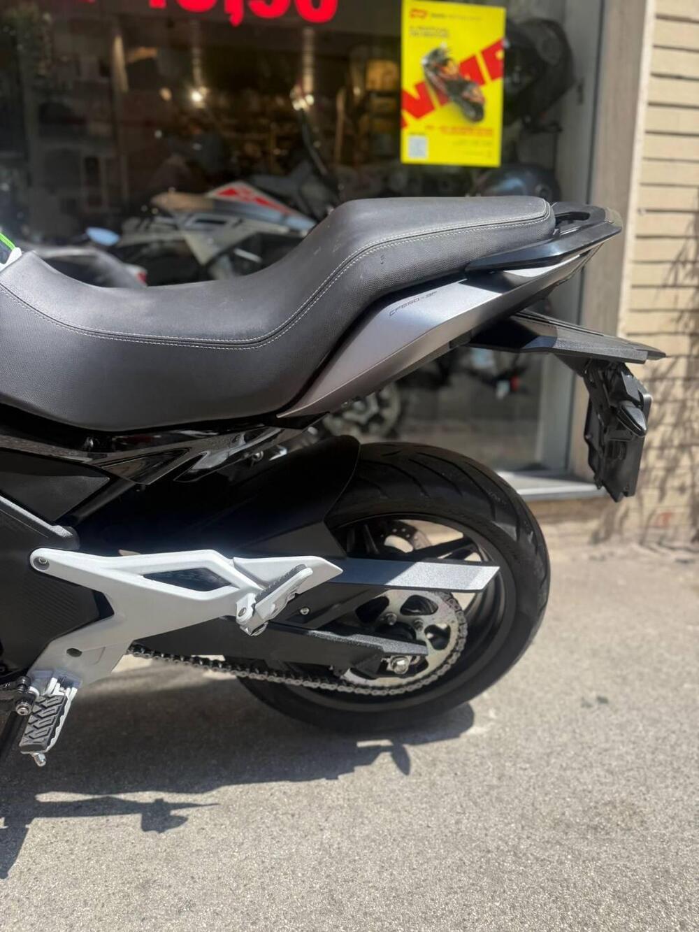 CFMOTO 650MT (2021 - 24) (7)