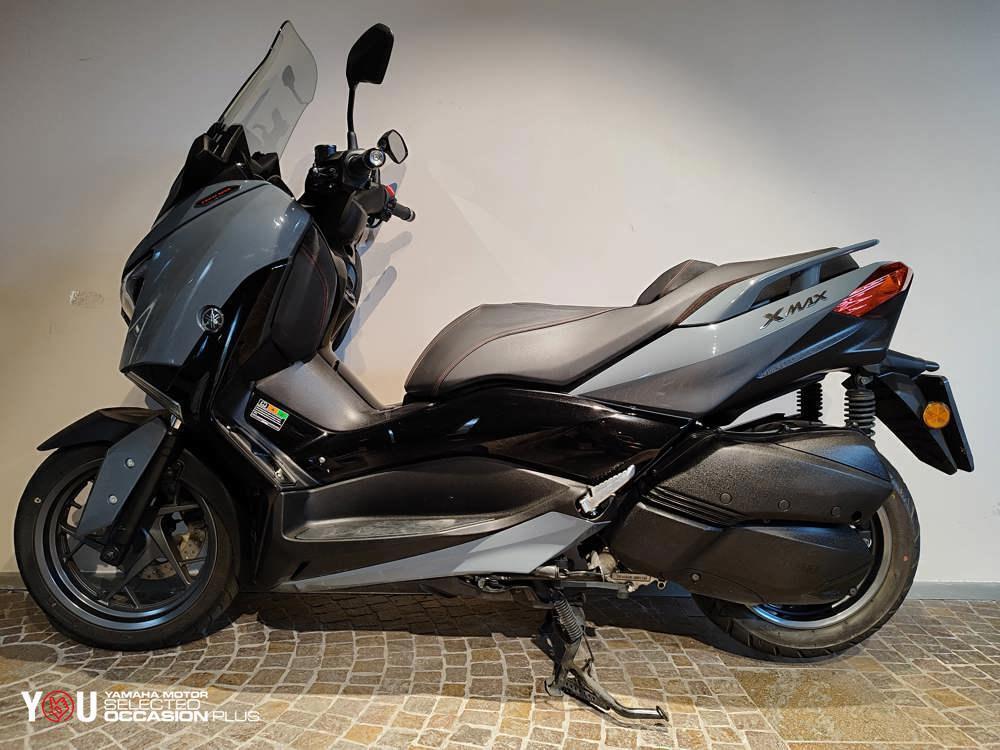 Yamaha X-Max 300 Tech Max (2021 - 24) (2)