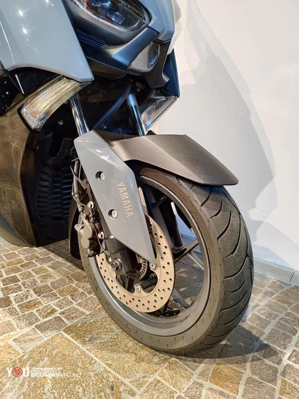 Yamaha X-Max 300 Tech Max (2021 - 24) (4)