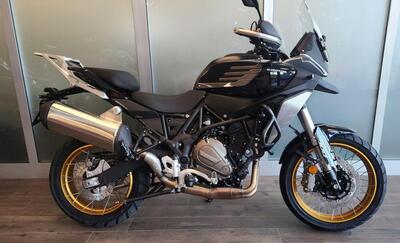 QJ Motor SRT 700 SX (2025) nuova