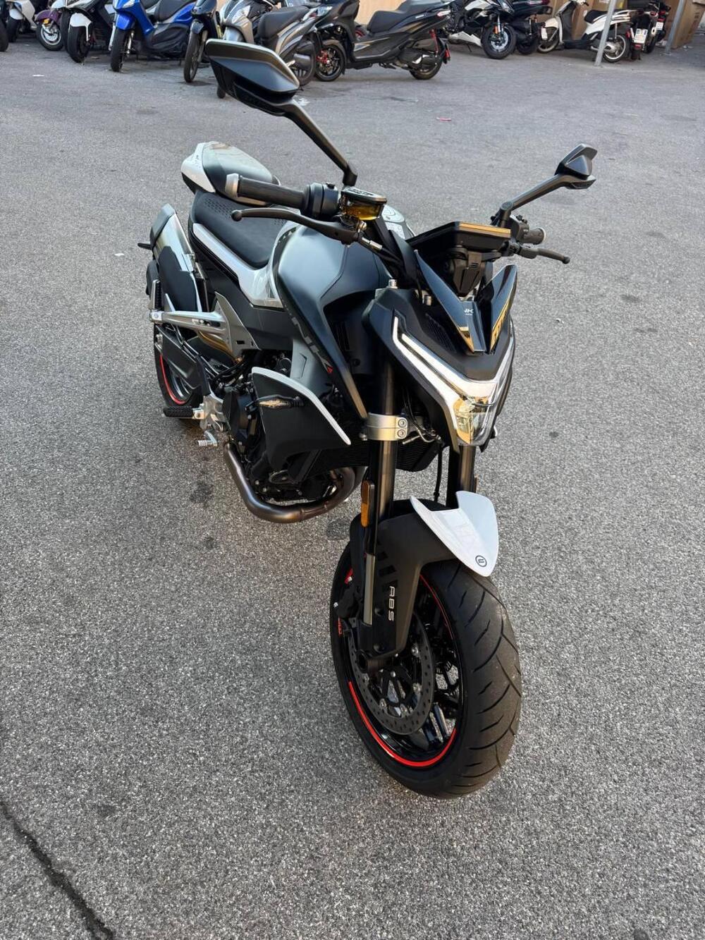 CFMOTO 800NK Advanced (2023 - 26)