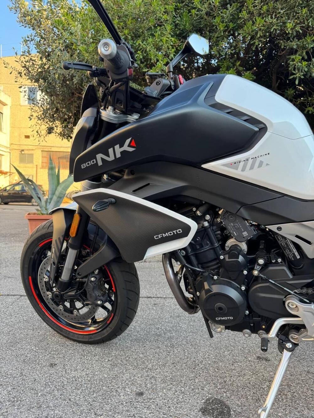 CFMOTO 800NK Advanced (2023 - 26) (8)