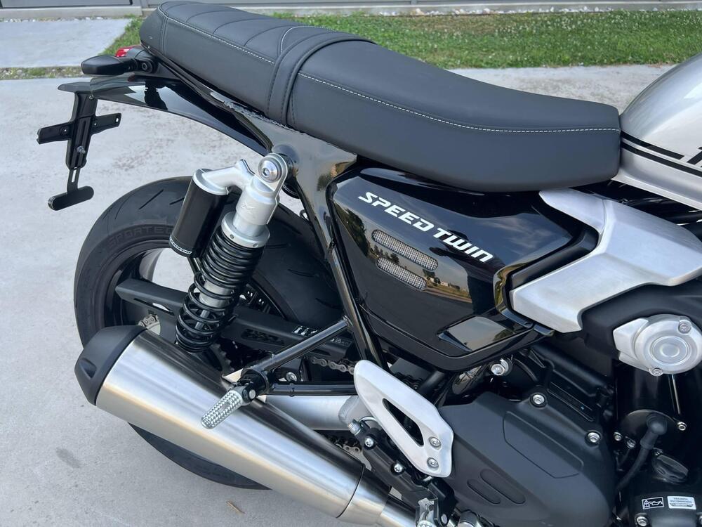 Triumph Speed Twin 1200 (2025 - 26) (4)