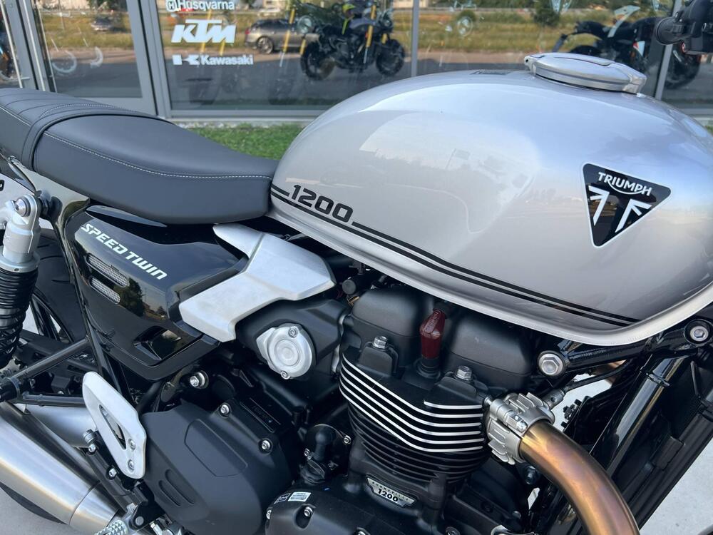 Triumph Speed Twin 1200 (2025 - 26) (5)