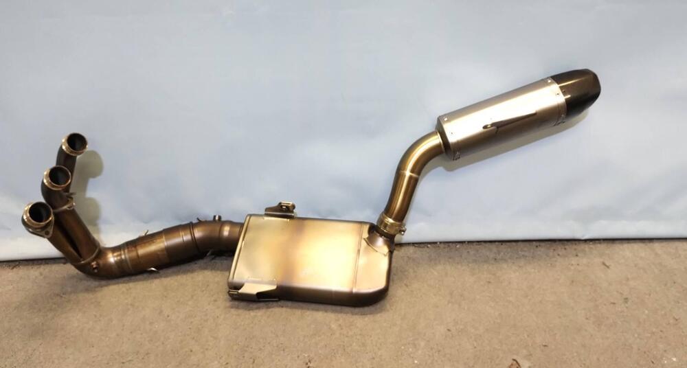 Scarico Completo Akrapovic Titanio Yamaha MT-09 ‘2 (4)