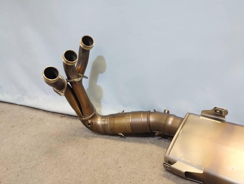 Scarico Completo Akrapovic Titanio Yamaha MT-09 ‘2 (10)