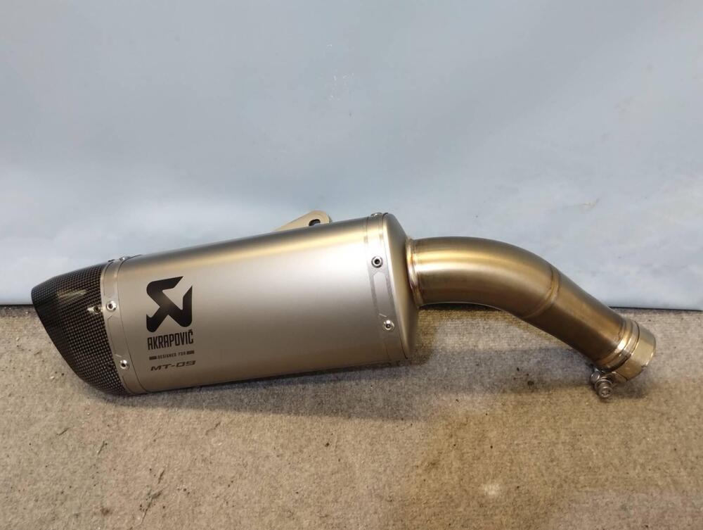 Scarico Completo Akrapovic Titanio Yamaha MT-09 ‘2 (12)