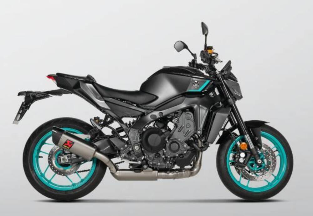 Scarico Completo Akrapovic Titanio Yamaha MT-09 ‘2 (2)