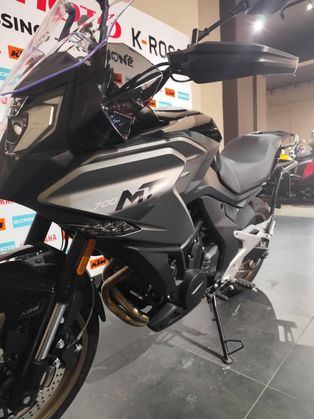 CFMOTO 700MT (2024 - 25) (2)