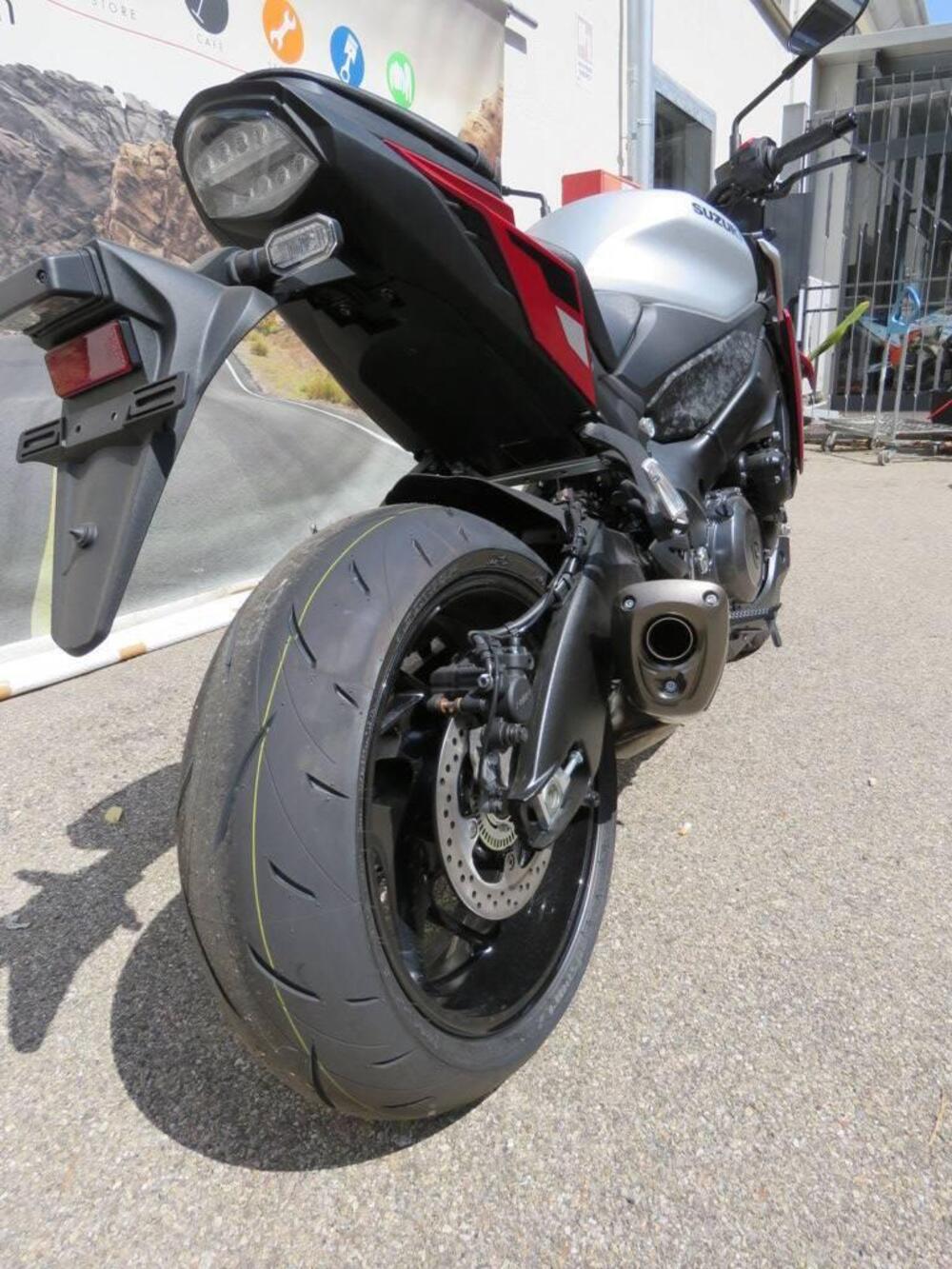 Suzuki GSX-S1000 (2021 - 25) (16)
