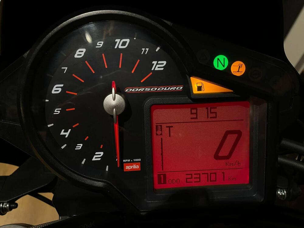 Aprilia Dorsoduro 750 (2009 - 14) (6)