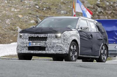 Nuova Kia Seltos 2027: il SUV compatto cambia volto e potrebbe arrivare anche in Europa [Foto Spia]