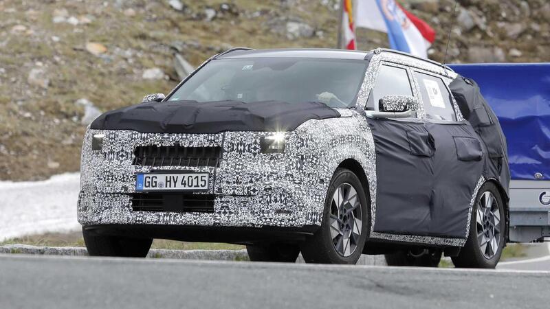 Nuova Kia Seltos 2027: il SUV compatto cambia volto e potrebbe arrivare anche in Europa [Foto Spia]