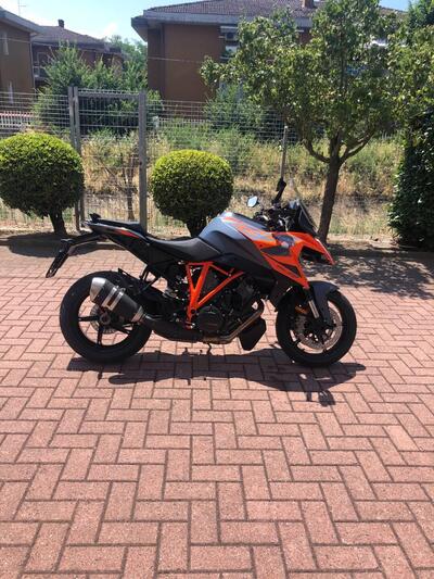 KTM 1290 Super Duke GT (2022 - 25) usata
