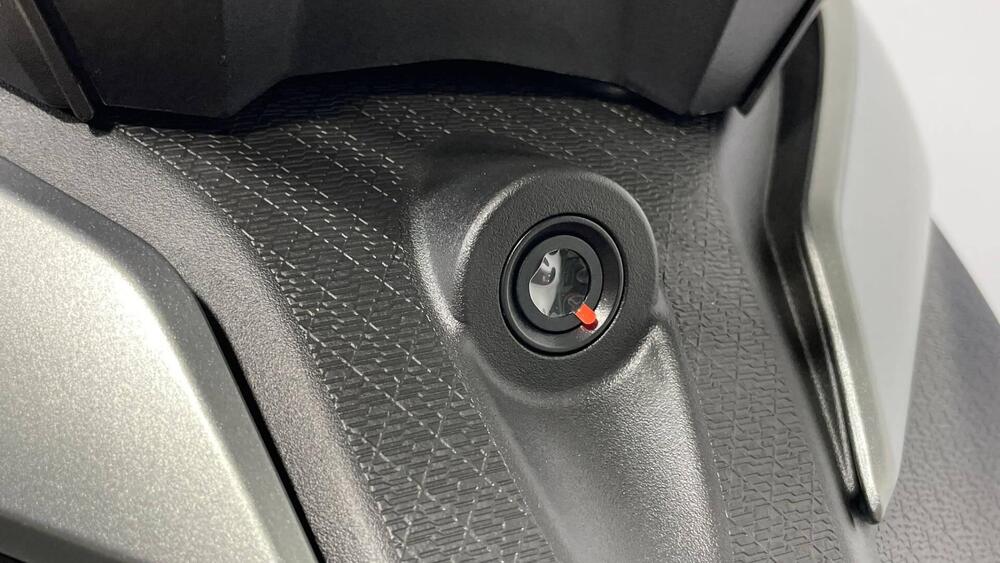 Voge Sfida SR4 MAX (2024 - 25) (11)