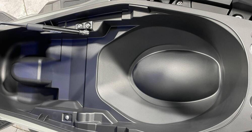 Voge Sfida SR4 MAX (2024 - 25) (16)