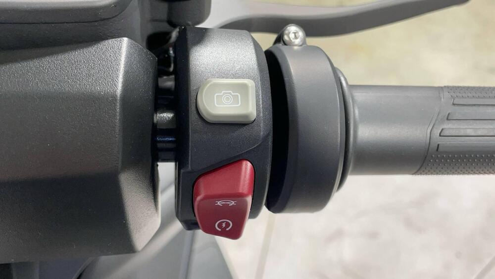 Voge Sfida SR4 MAX (2024 - 25) (15)