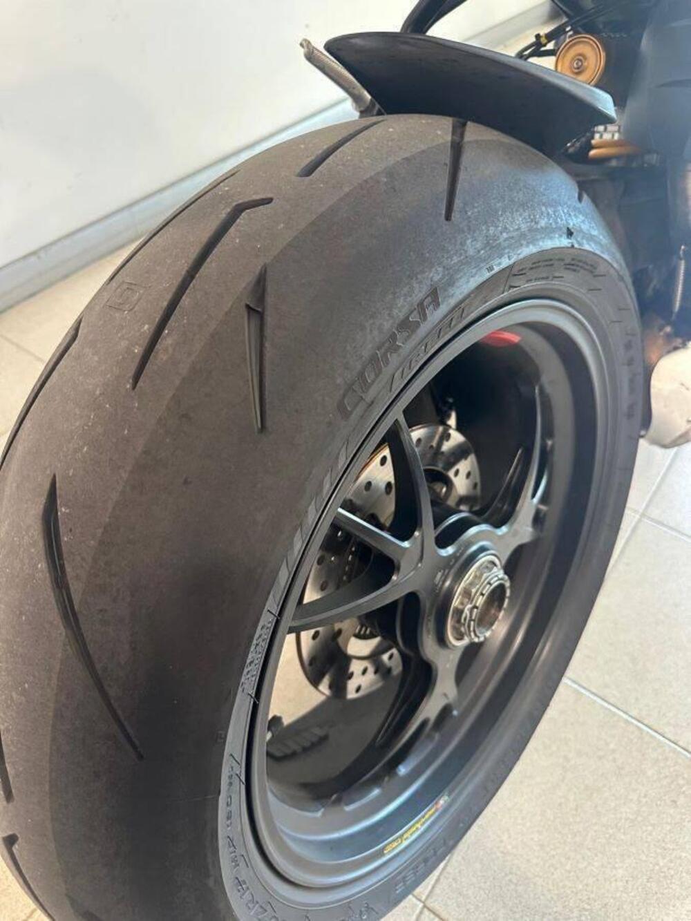 Ducati Streetfighter V4 S (2023 - 24) (4)