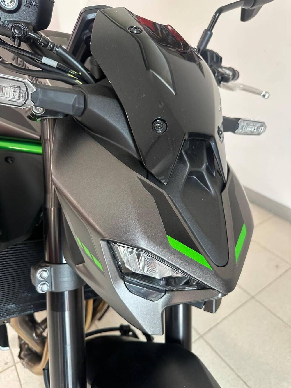 Kawasaki Z 900 (2021 - 24) (4)