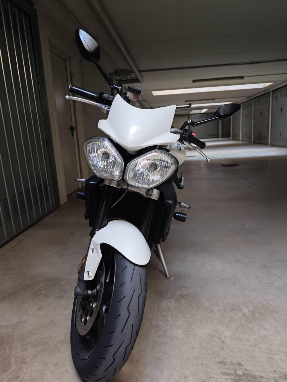 Triumph Street Triple R (2009 - 12) (5)