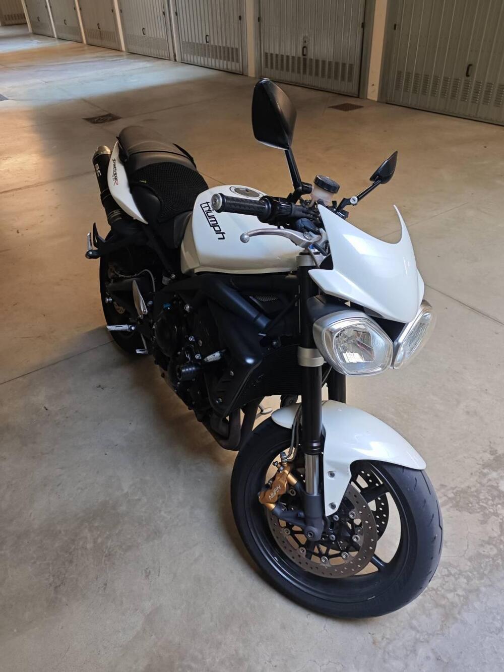 Triumph Street Triple R (2009 - 12)