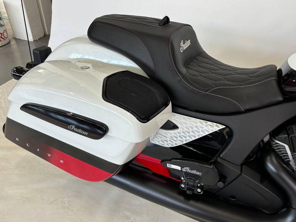 Indian Challenger 1834 Powerplus Elite (2025) (7)