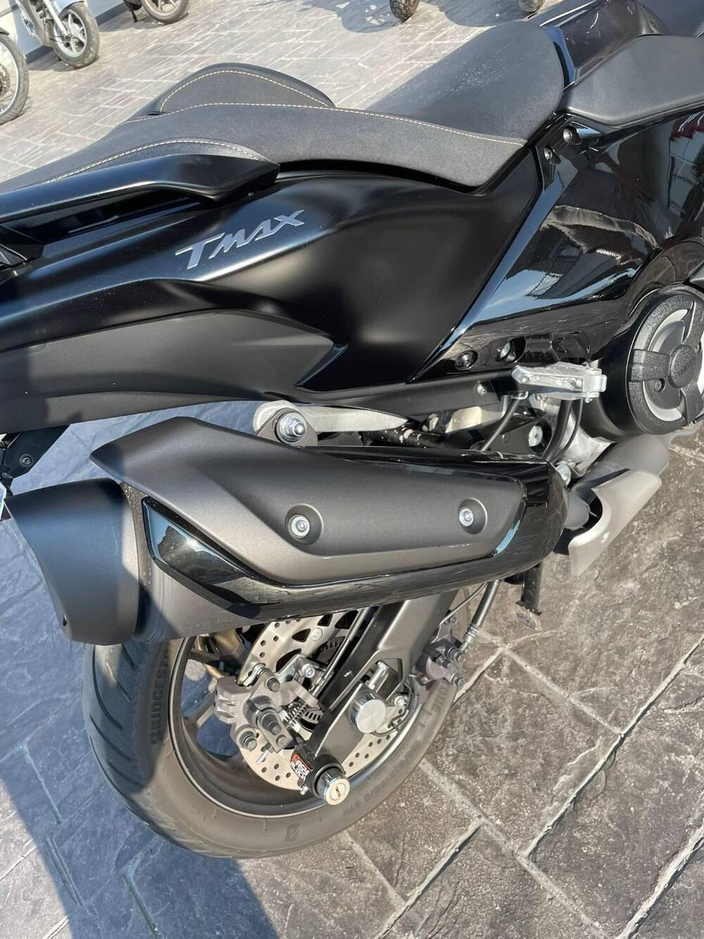 Yamaha T-Max 560 (2022 - 24) (6)
