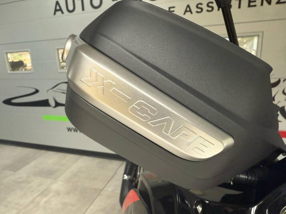 Moto Morini X-Cape 700 Gold Edition (2025) (14)