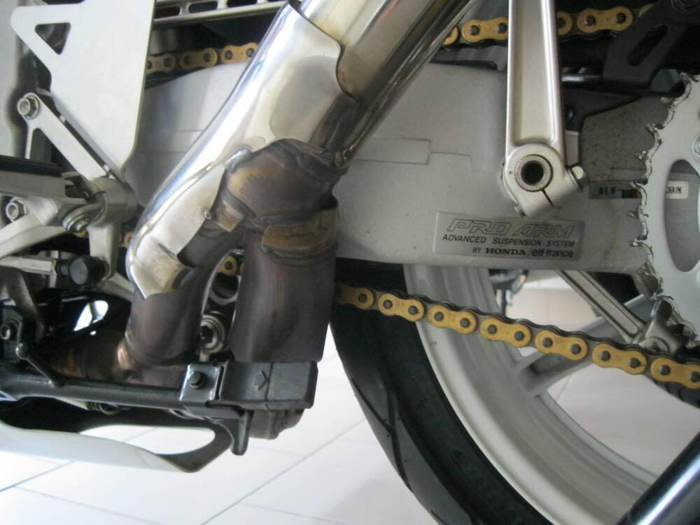 Honda VFR 750 R (11)