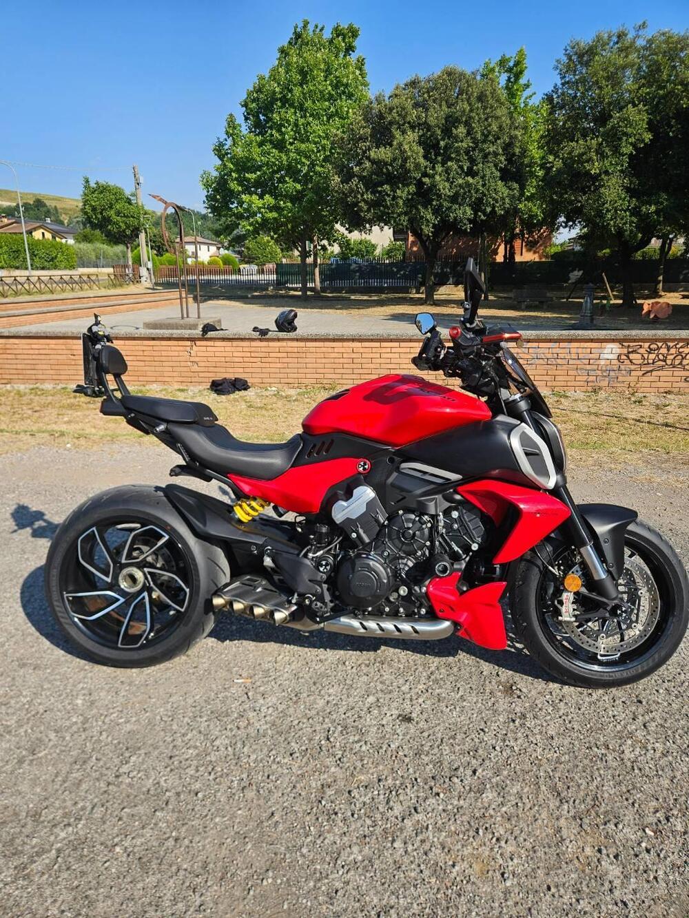Ducati Diavel V4 (2023 - 25) (14)