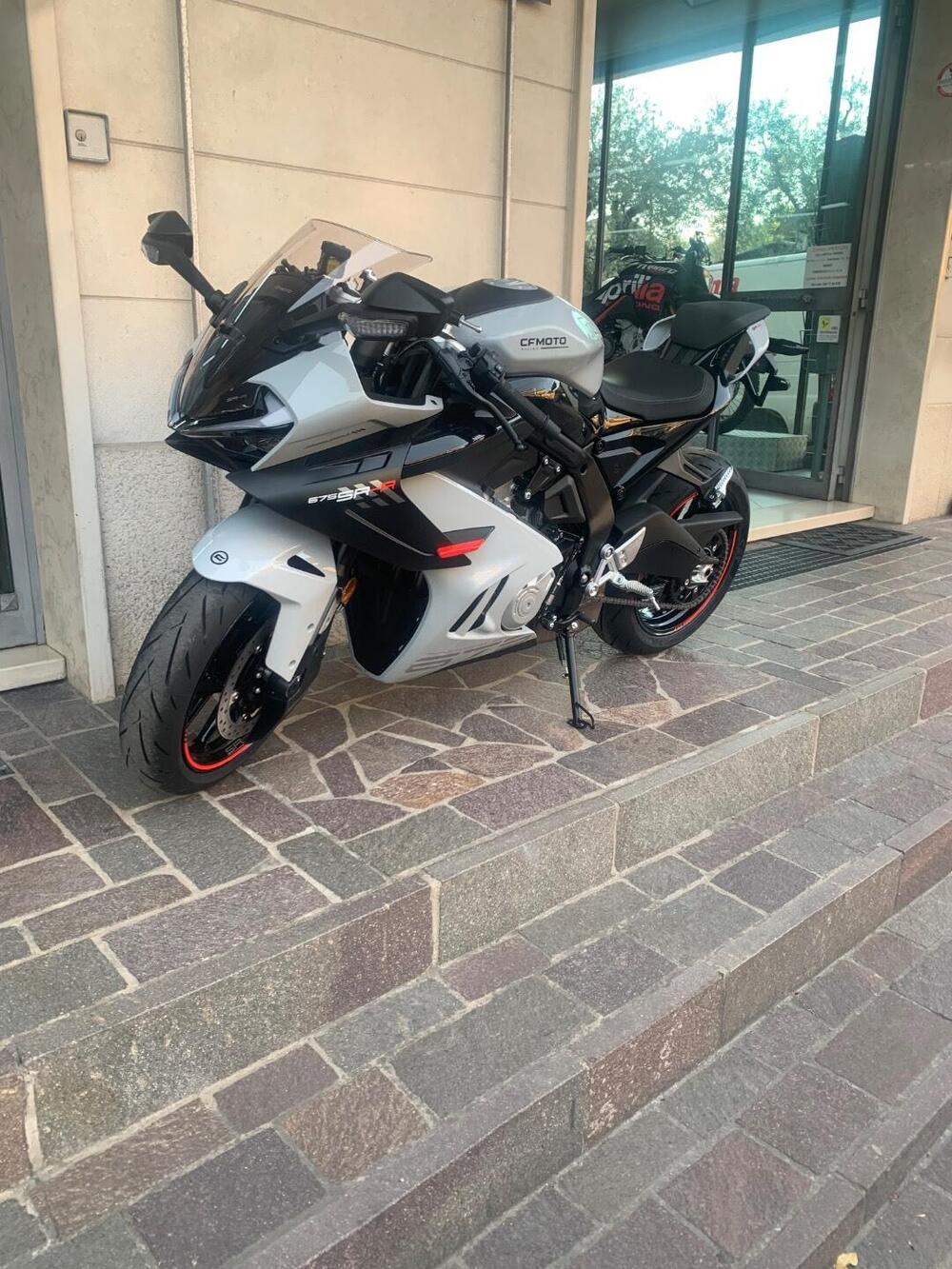 CFMOTO 675SR-R (2025 - 26) (2)