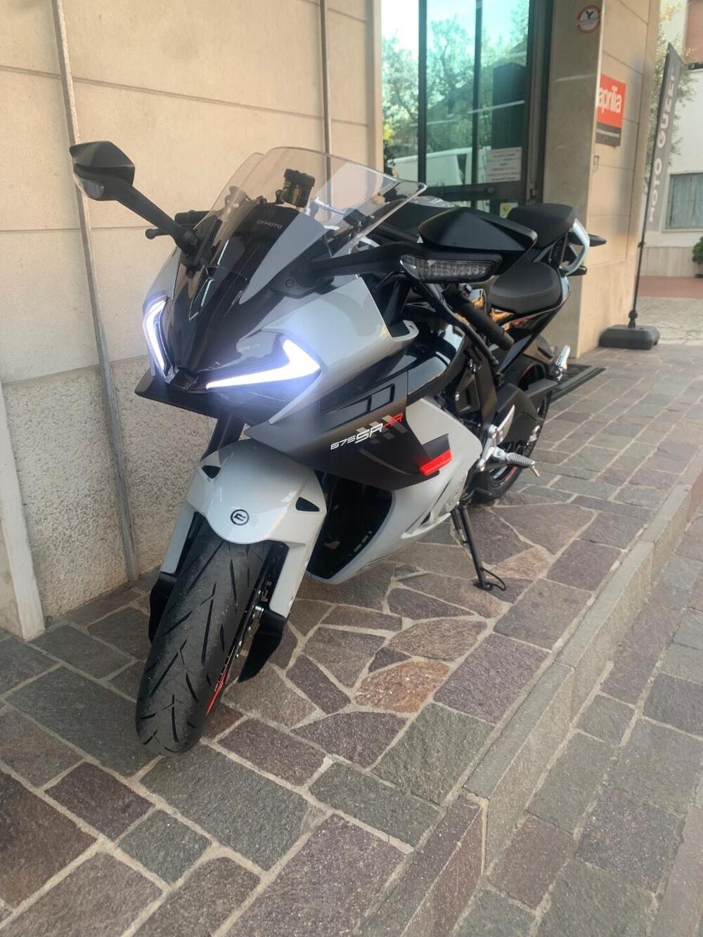 CFMOTO 675SR-R (2025 - 26) (3)