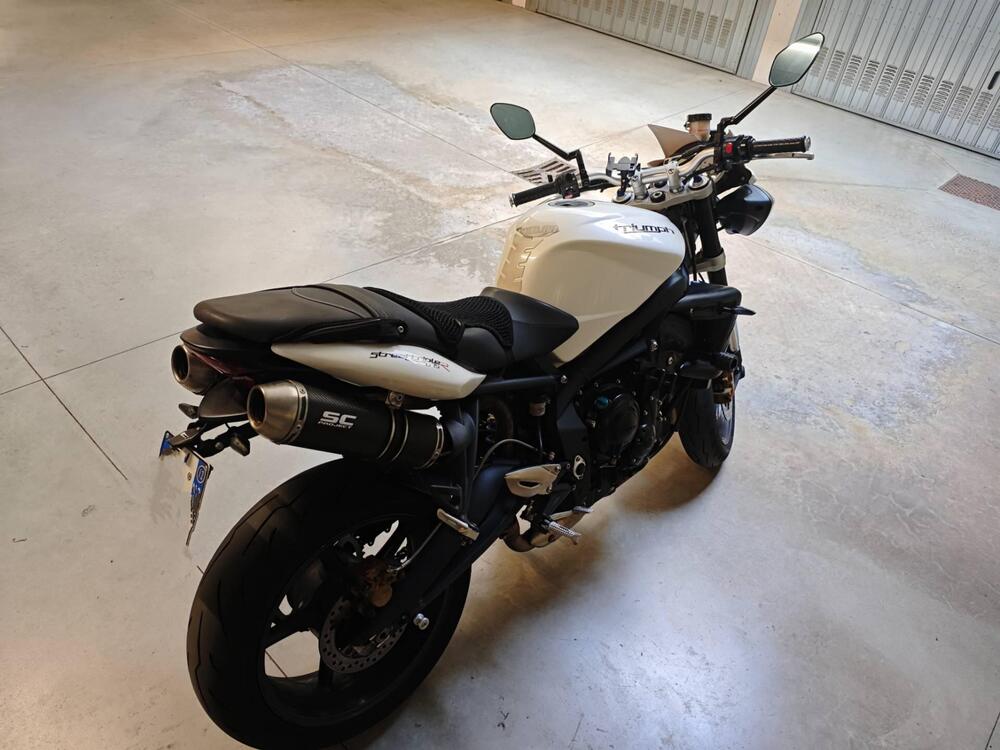 Triumph Street Triple R (2009 - 12) (2)