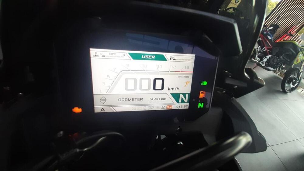 Aprilia Tuono V4 Factory SE-09 SBK (2024) (7)