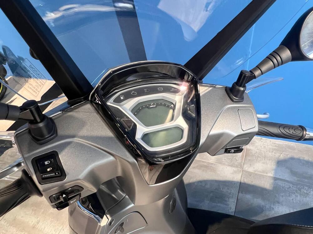 Kymco People 125i S (2021 - 25) (4)