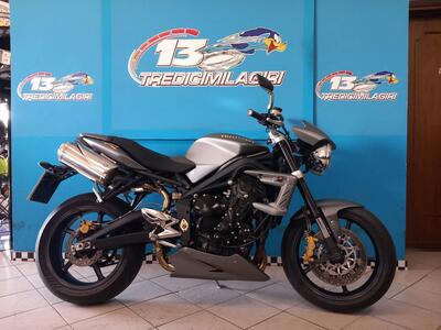 Triumph Street Triple R (2009 - 12) usata