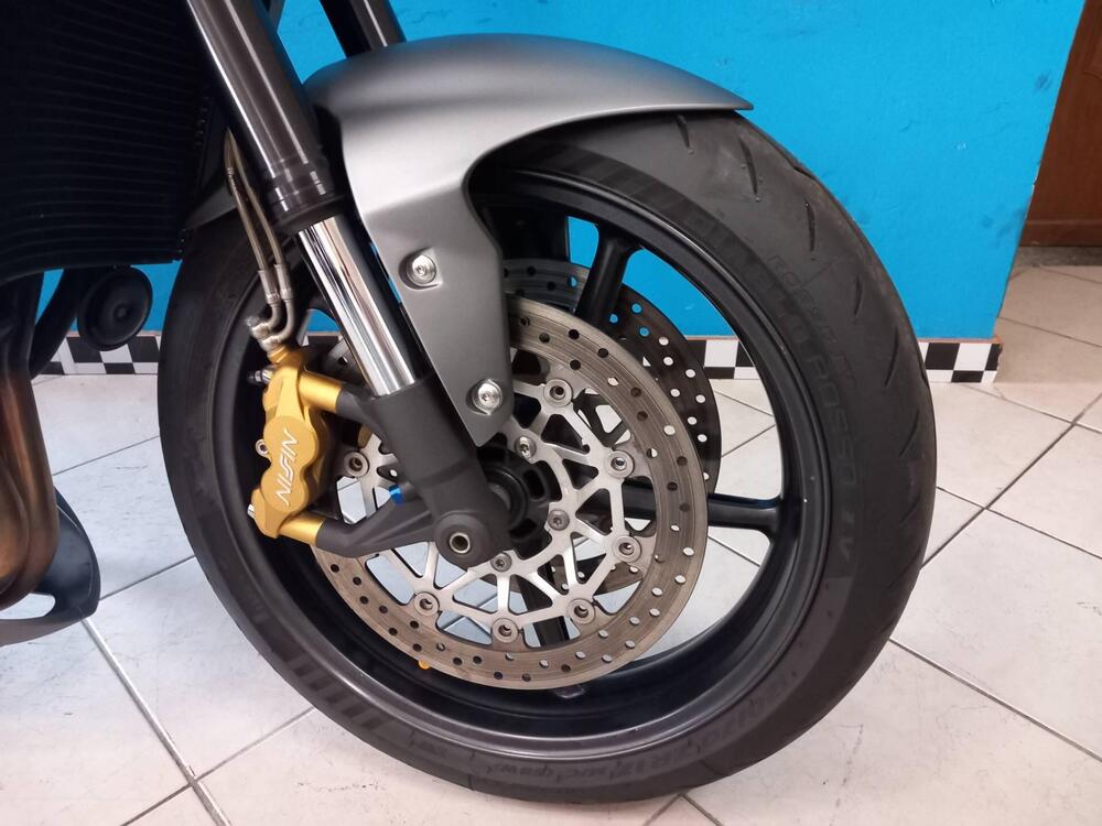 Triumph Street Triple R (2009 - 12) (19)