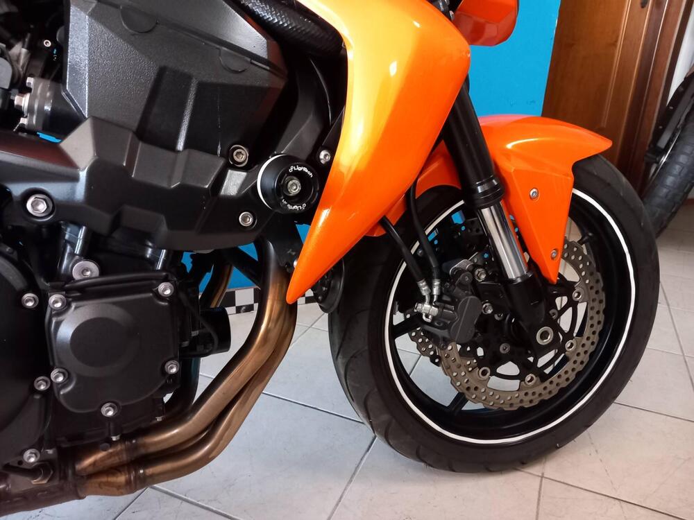 Kawasaki Z 750 (2007 - 14) (16)