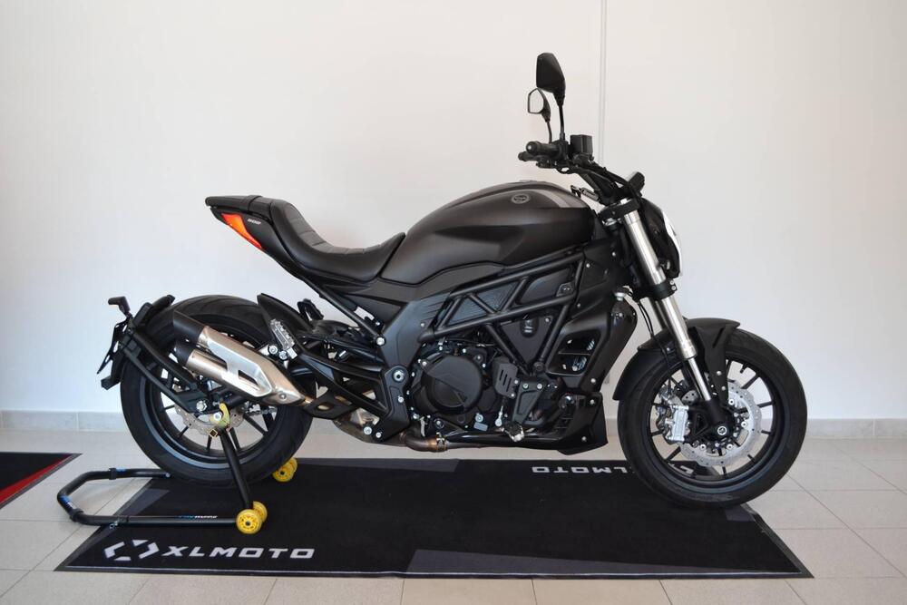 Benelli 502 C (2021 - 25) (2)