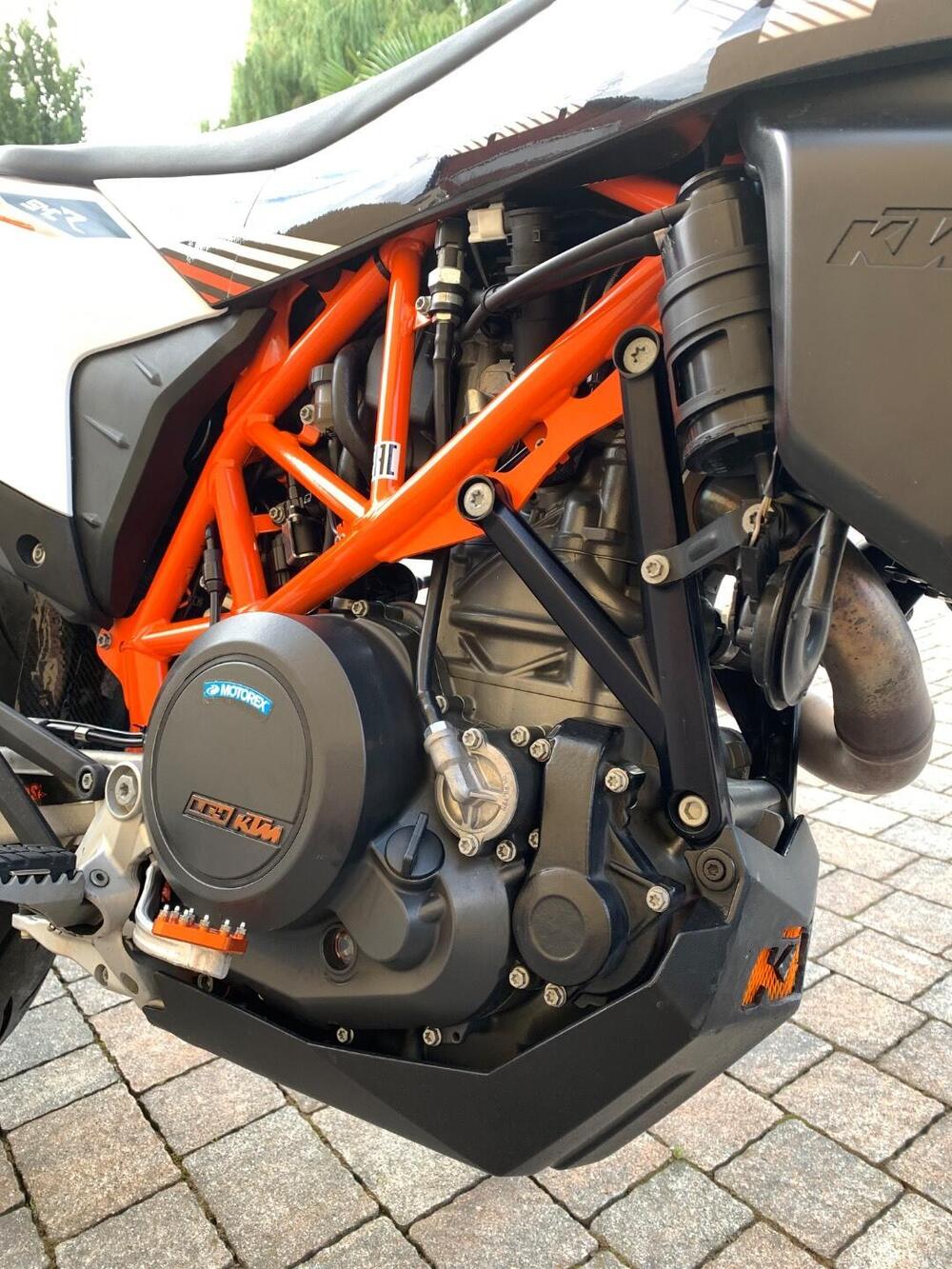 KTM 690 SMC R (2019 - 20) (2)