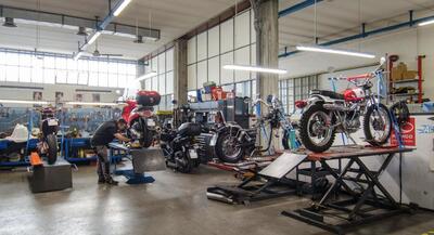 Nasce l&#039;Academy per venditori di moto: formazione specializzata per 14 giovani