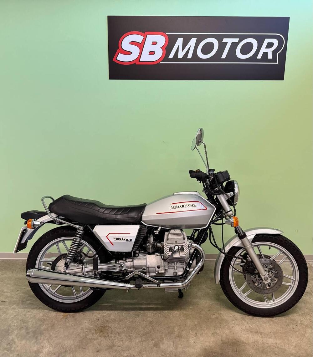Moto Guzzi V35 II 