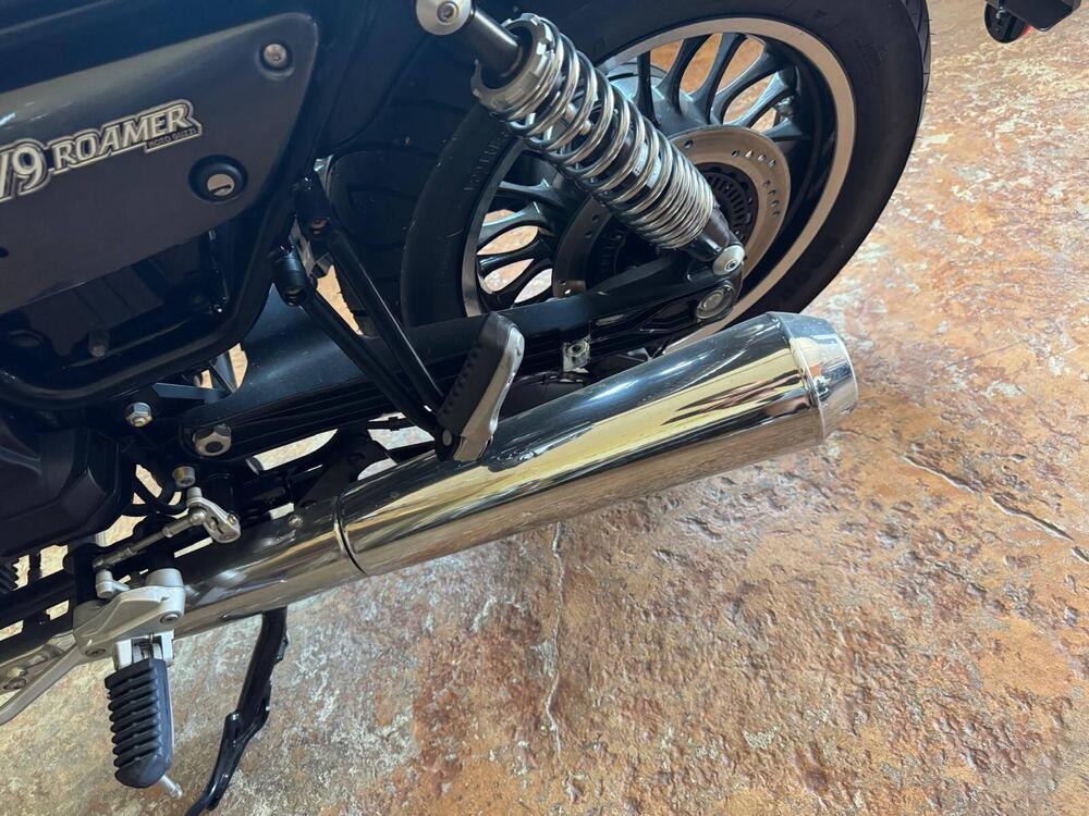 Moto Guzzi V9 Roamer (2018 - 20) (15)