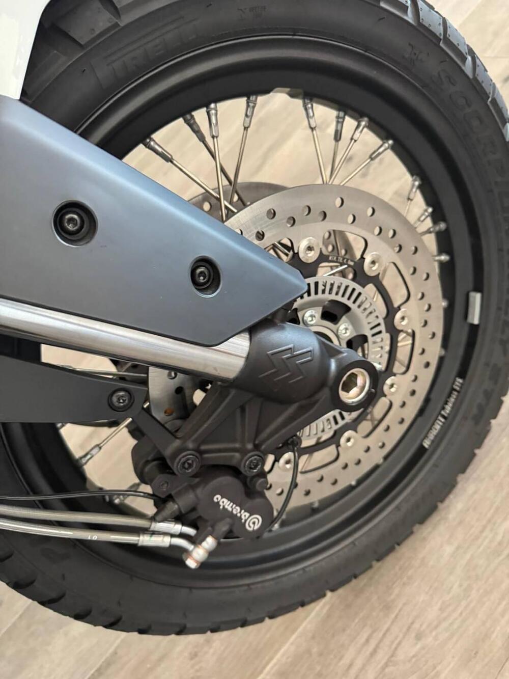 Moto Morini X-Cape 650 (2021 - 26) (11)