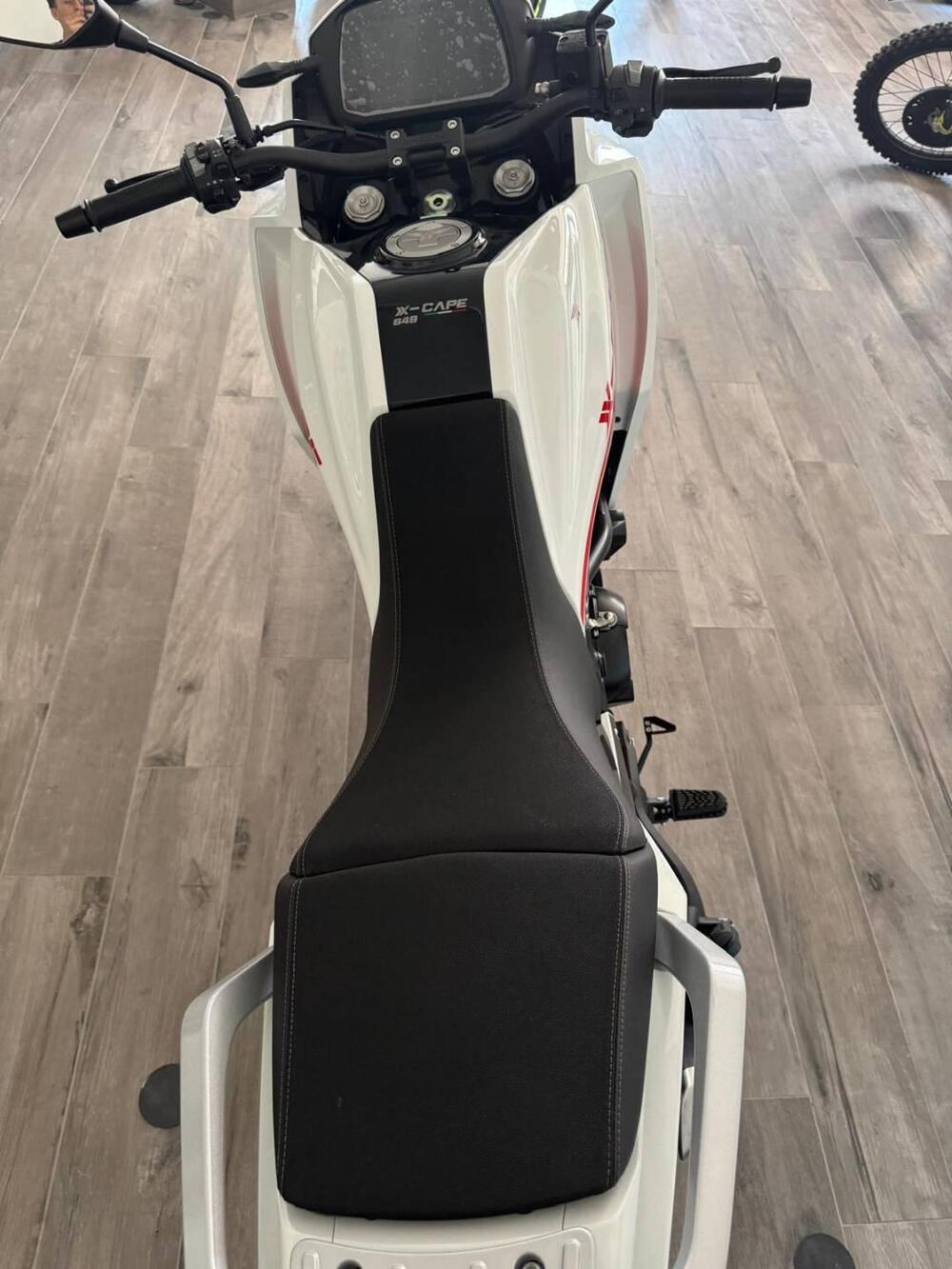 Moto Morini X-Cape 650 (2021 - 26) (14)