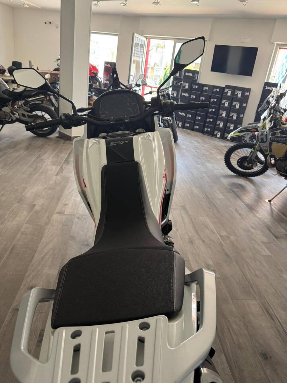 Moto Morini X-Cape 650 (2021 - 26) (15)