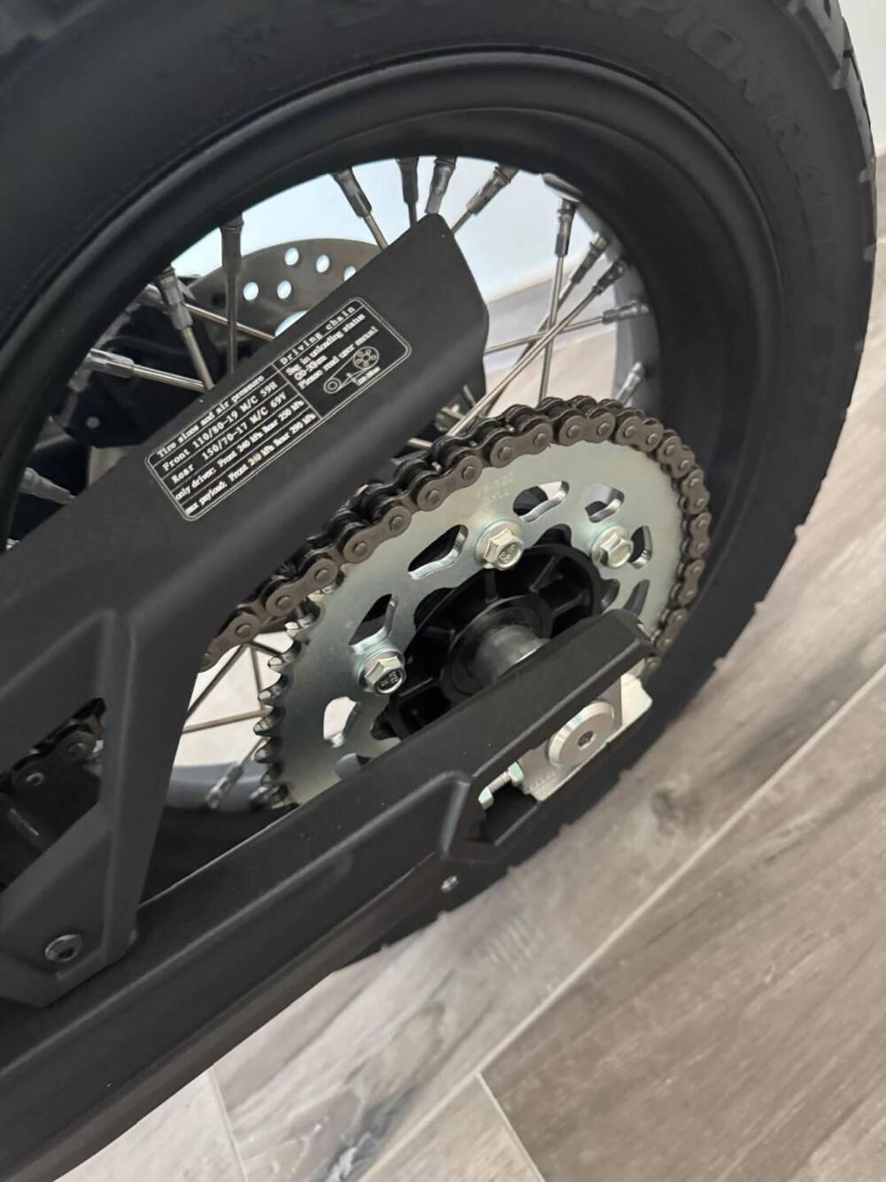 Moto Morini X-Cape 650 (2021 - 26) (16)