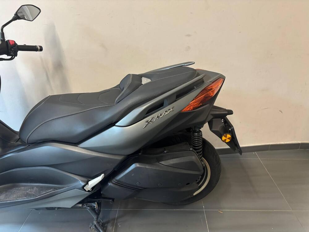 Yamaha X-Max 300 Tech Max (2021 - 24) (3)