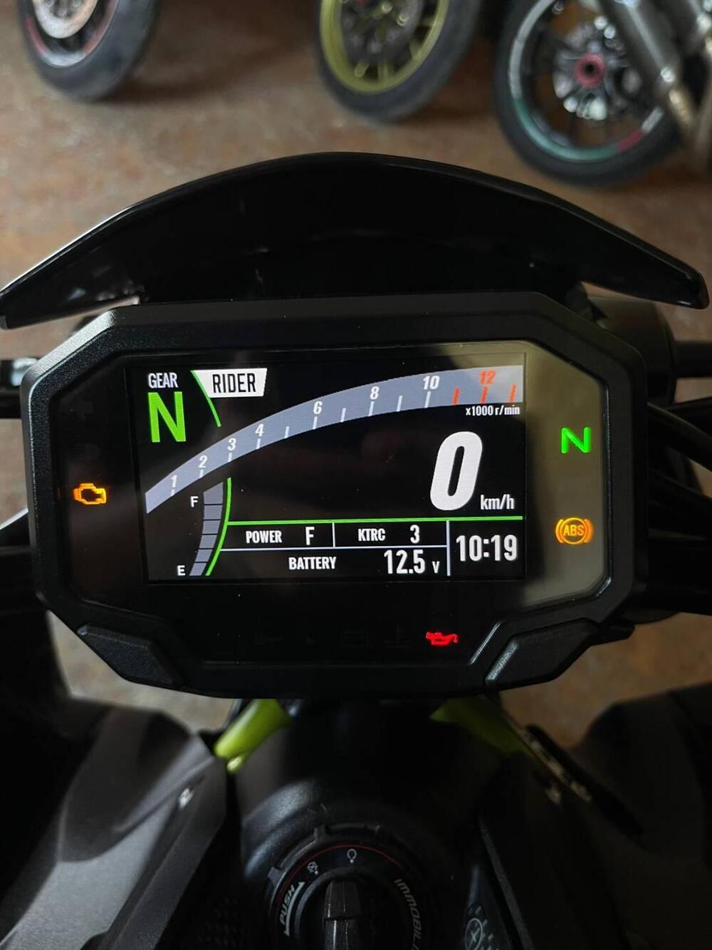 Kawasaki Z 900 (2021 - 24) (16)