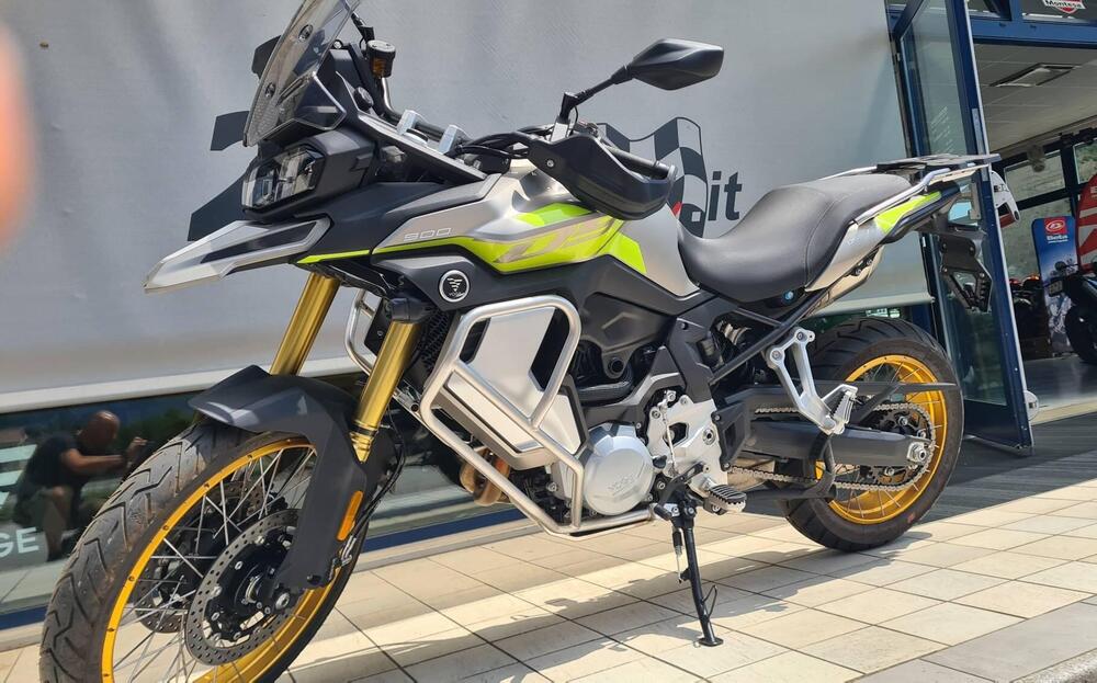 Voge Valico 900DSX (2024 - 26) (3)